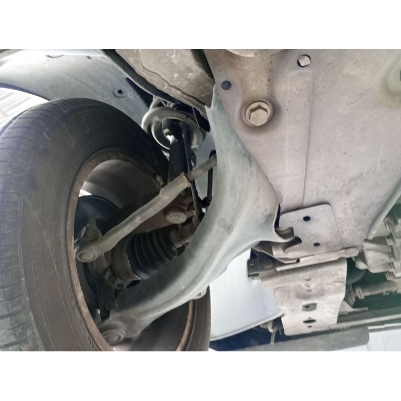 Recambio de brazo suspension inferior delantero izquierdo para renault scénic ii (jm0/1_) 1.9 dci (jm14) referencia OEM IAM   