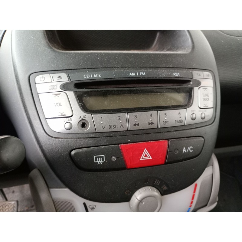 Recambio de sistema audio / radio cd para toyota aygo (_b1_) 1.4 hdi (wnb10_) referencia OEM IAM   