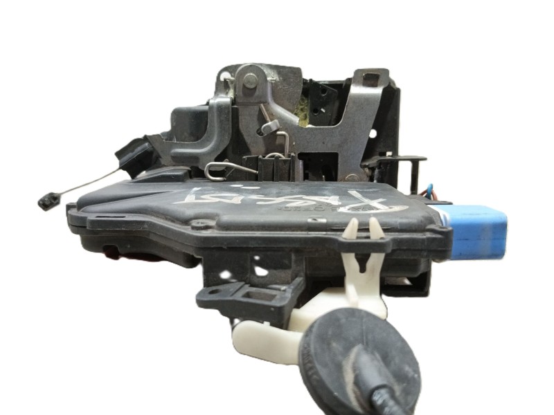 Recambio de cerradura puerta trasera izquierda para volkswagen jetta (1k2) trendline referencia OEM IAM 7L0839015D  