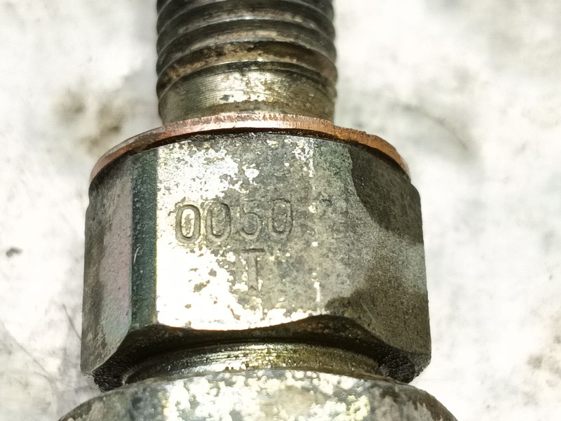 Recambio de inyector para nissan terrano/terrano.ii (r20) comfort referencia OEM IAM 166000F020  