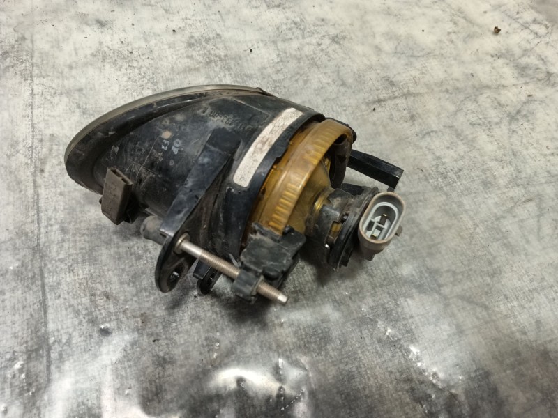 Recambio de faro antiniebla izquierdo para volkswagen passat b6 (3c2) 2.0 tdi referencia OEM IAM   