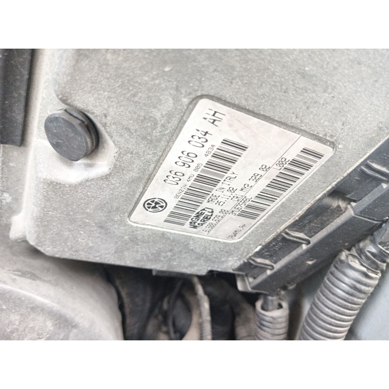 Recambio de centralita motor uce para seat ibiza iii (6l1) 1.4 16v referencia OEM IAM   