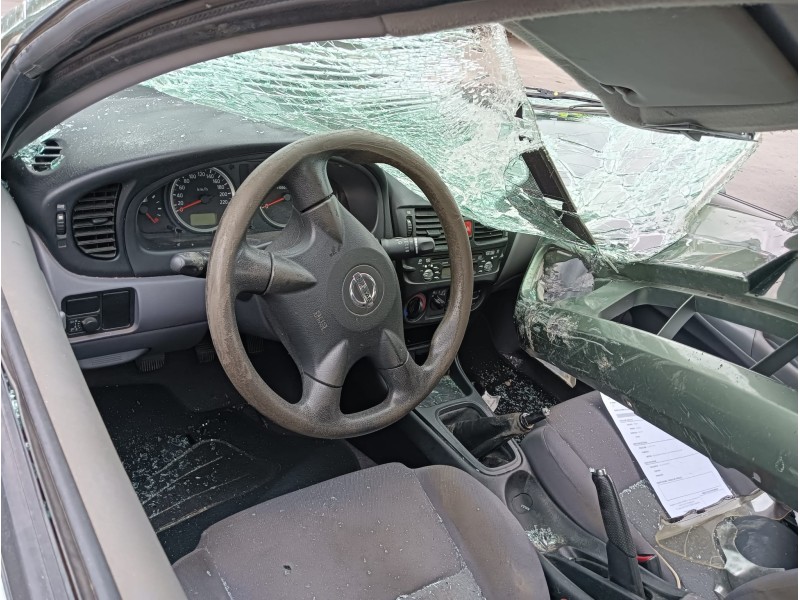 nissan almera ii (n16) del año 2003