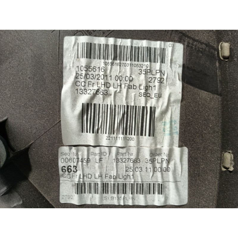 Recambio de guarnecido puerta delantera izquierda para opel insignia berlina cosmo referencia OEM IAM   