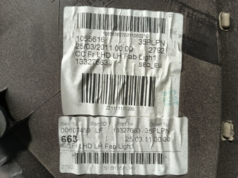 Recambio de guarnecido puerta delantera izquierda para opel insignia berlina cosmo referencia OEM IAM   