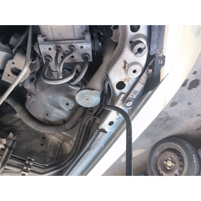 Recambio de deposito limpia para toyota avensis sedán (_t25_) 1.8 (zzt251_) referencia OEM IAM   