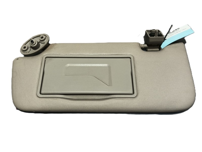 Recambio de parasol izquierdo para ssangyong tivoli grand 1.2 t-gdi referencia OEM IAM   