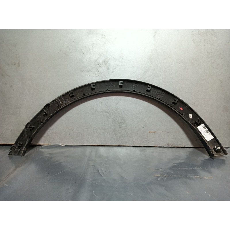 Recambio de moldura para ssangyong tivoli grand 1.2 t-gdi referencia OEM IAM   