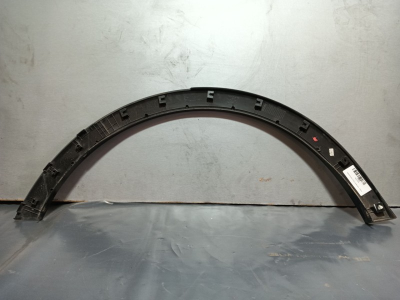 Recambio de moldura para ssangyong tivoli grand 1.2 t-gdi referencia OEM IAM   