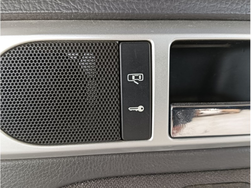 Recambio de puerta trasera derecha para volkswagen touareg (7la, 7l6, 7l7) 2.5 r5 tdi referencia OEM IAM COMPLETA  