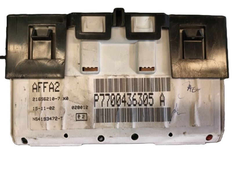 Recambio de pantalla multifuncion para renault master ii furgoneta (fd) 2.5 dci 120 referencia OEM IAM 7700436305 216562107X0 