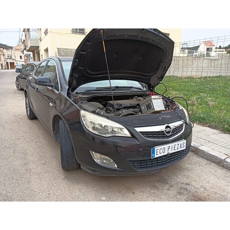 opel astra h sedán (a04) del año 2011