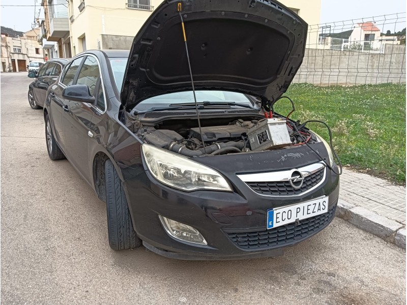 opel astra h sedán (a04) del año 2011