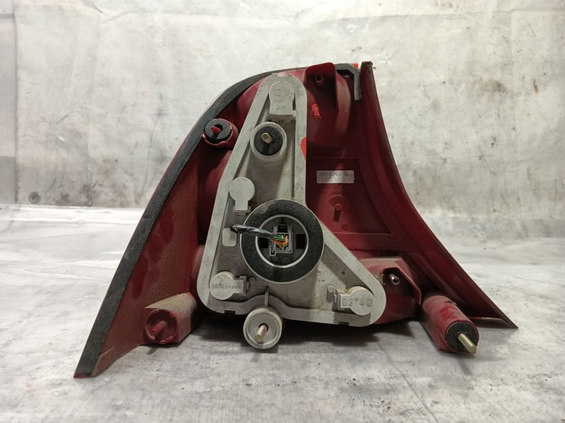 Recambio de piloto trasero derecho para ford focus i sedán (dfw) 1.6 16v referencia OEM IAM   