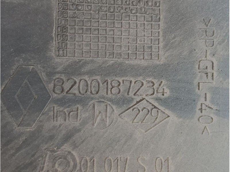 Recambio de panel frontal para nissan interstar furgoneta (x70) dci 100 referencia OEM IAM  8200187234 