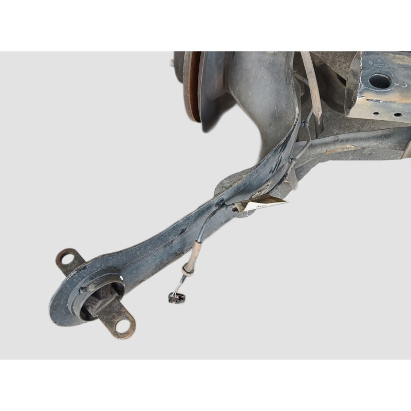 Recambio de puente trasero para ford c-max titanium referencia OEM IAM  CON MECANICA TRASERA DISCO 5 TORNILLOS 