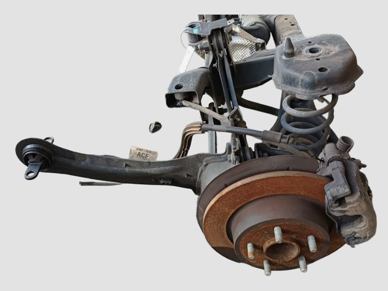 Recambio de puente trasero para ford c-max titanium referencia OEM IAM  CON MECANICA TRASERA DISCO 5 TORNILLOS 