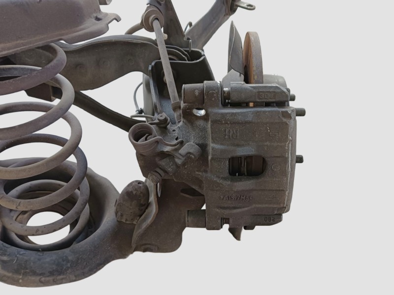 Recambio de puente trasero para ford c-max titanium referencia OEM IAM  CON MECANICA TRASERA DISCO 5 TORNILLOS 