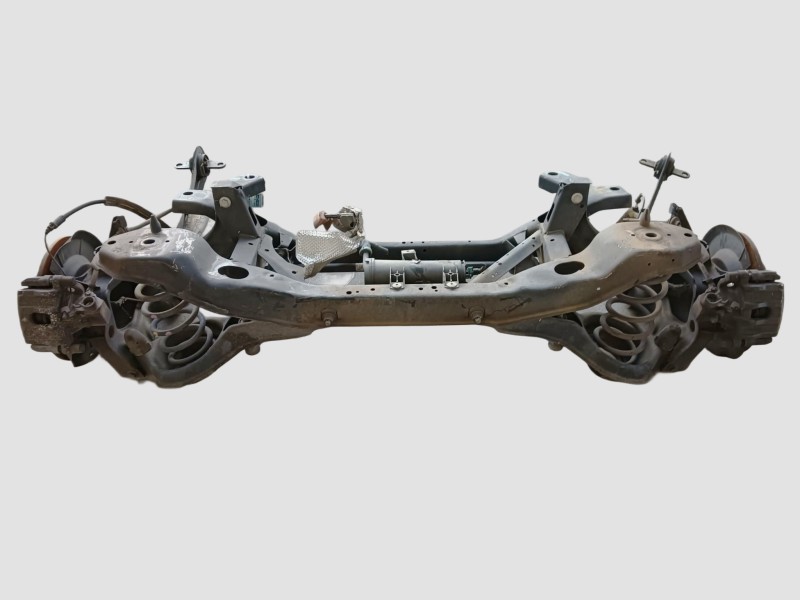 Recambio de puente trasero para ford c-max titanium referencia OEM IAM  CON MECANICA TRASERA DISCO 5 TORNILLOS 