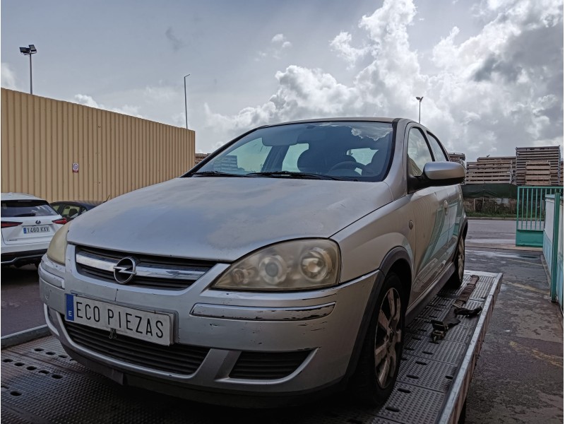 opel corsa c (x01) del año 2005