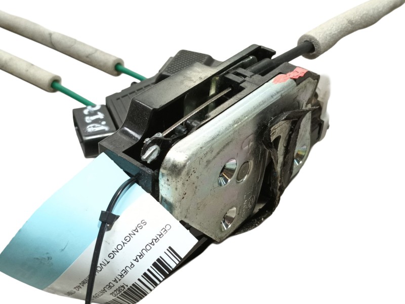 Recambio de cerradura puerta delantera izquierda para ssangyong tivoli grand 1.2 t-gdi referencia OEM IAM 7121035020  