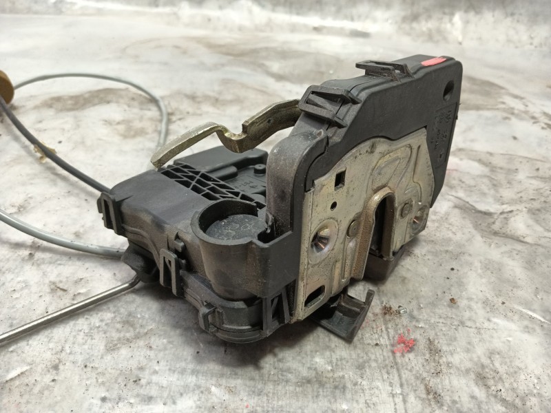 Recambio de cerradura puerta delantera derecha para mercedes-benz clase c (w203) sportcoupe 1.8 cat referencia OEM IAM   