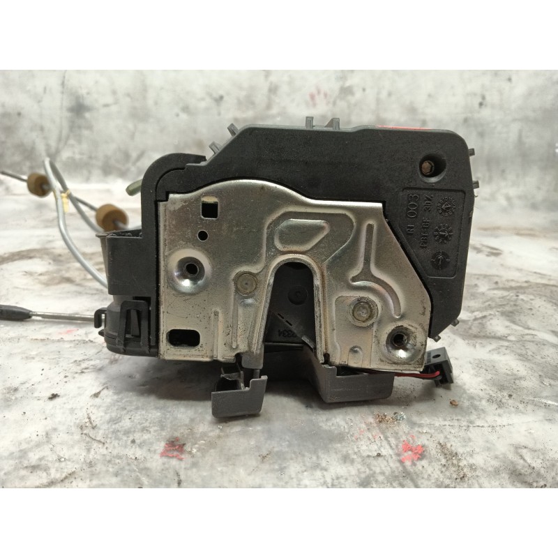 Recambio de cerradura puerta delantera derecha para mercedes-benz clase c (w203) sportcoupe 1.8 cat referencia OEM IAM   