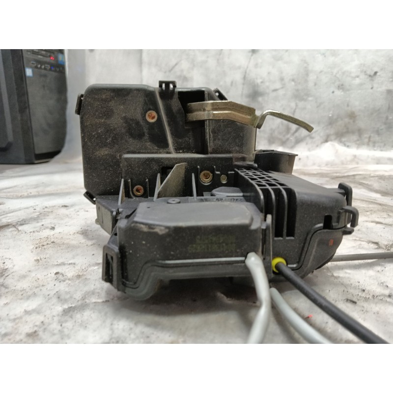 Recambio de cerradura puerta delantera derecha para mercedes-benz clase c (w203) sportcoupe 1.8 cat referencia OEM IAM   