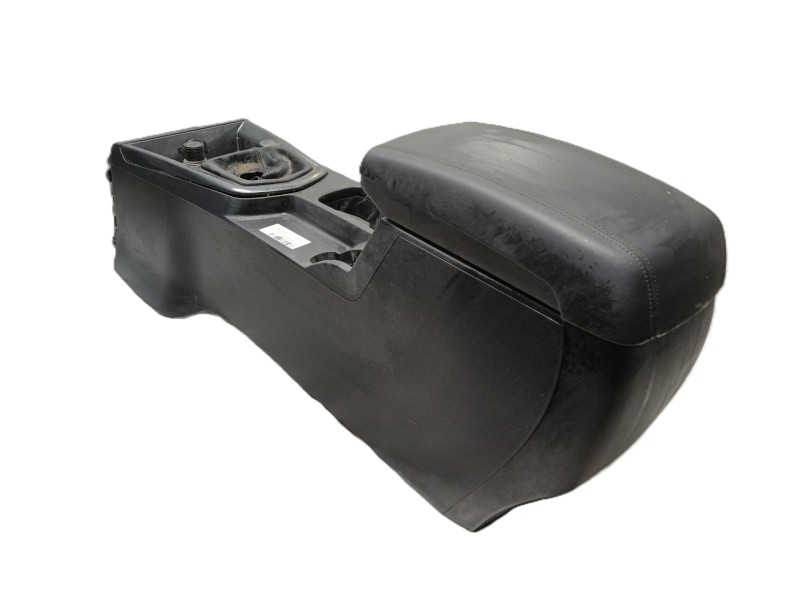 Recambio de apoyabrazos central para ssangyong tivoli grand 1.2 t-gdi referencia OEM IAM   