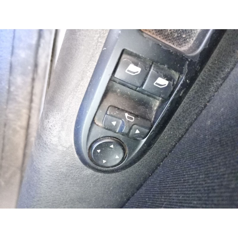 Recambio de mando elevalunas delantero izquierdo para peugeot 407 (6d_) 1.8 16v (6d6fyc) referencia OEM IAM   