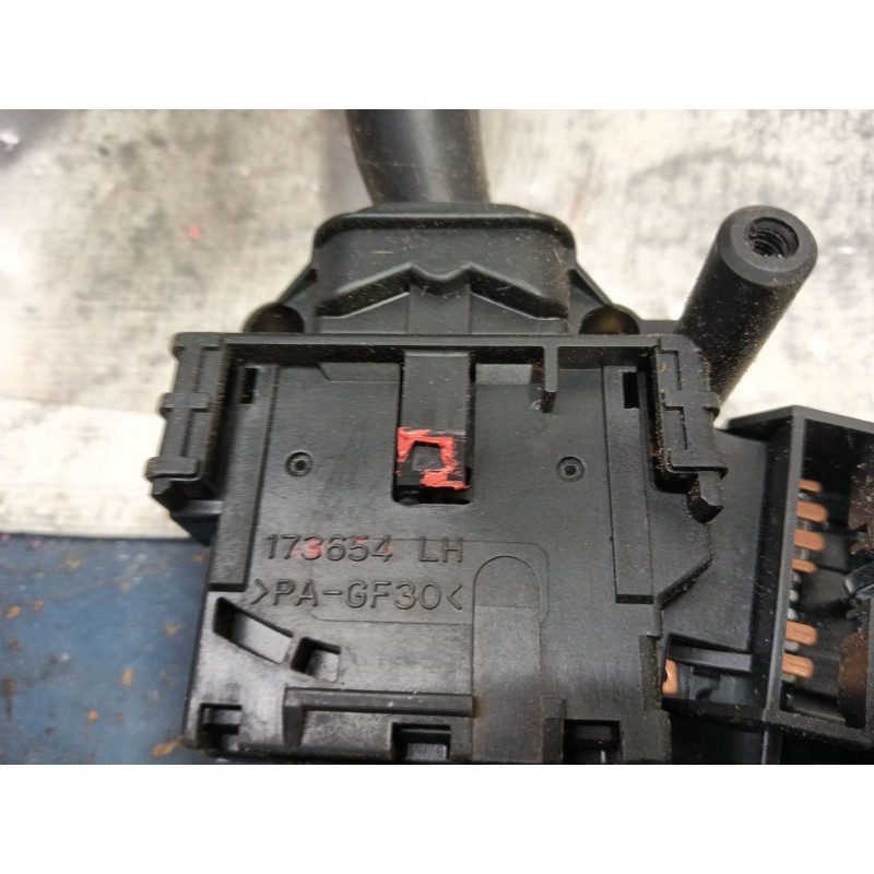 Recambio de mando limpia para toyota avensis berlina (t25) 1.8 sol berlina (5-ptas) referencia OEM IAM   