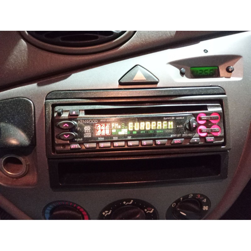 Recambio de sistema audio / radio cd para ford focus i (daw, dbw) 1.8 di / tddi referencia OEM IAM   