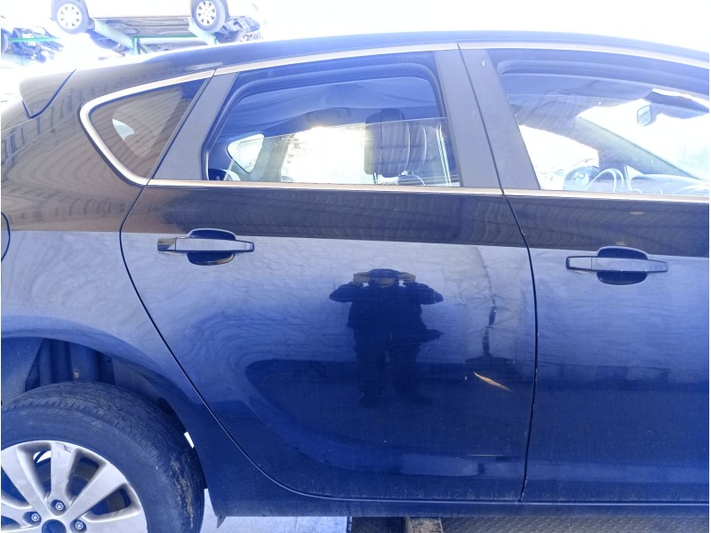 Recambio de puerta trasera derecha para opel astra j (p10) 1.7 cdti (68) referencia OEM IAM   