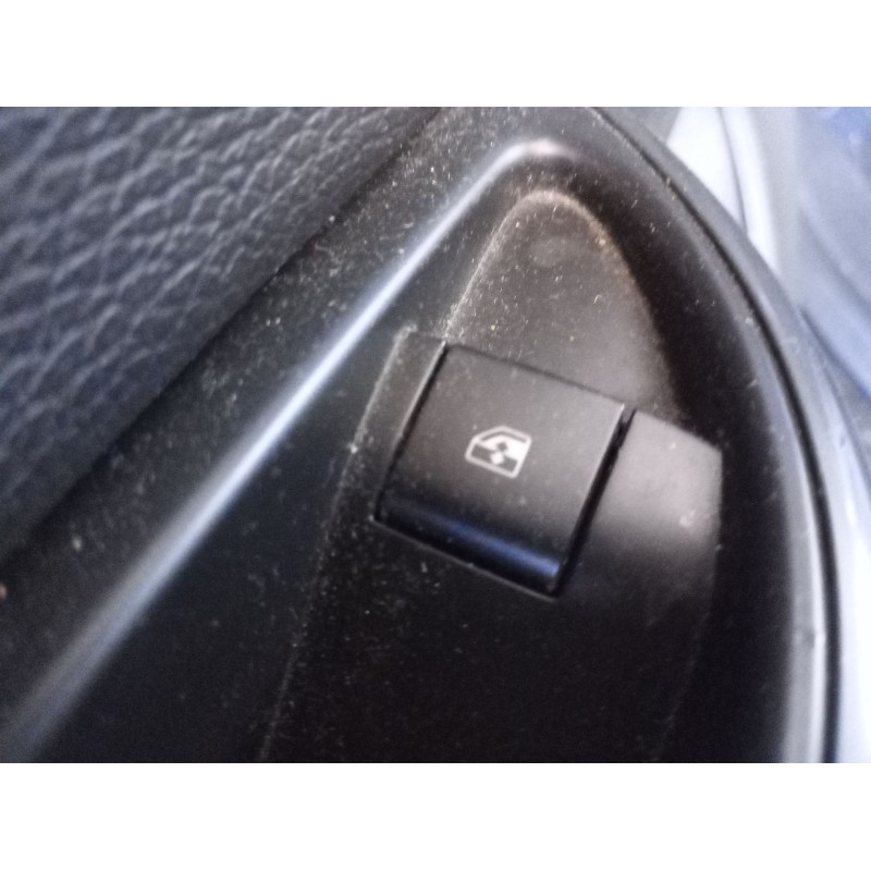 Recambio de mando elevalunas trasero izquierdo para opel astra j (p10) 1.7 cdti (68) referencia OEM IAM   