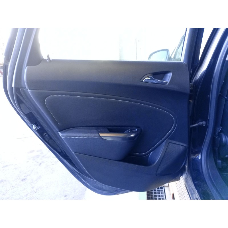 Recambio de guarnecido puerta trasera izquierda para opel astra j (p10) 1.7 cdti (68) referencia OEM IAM   