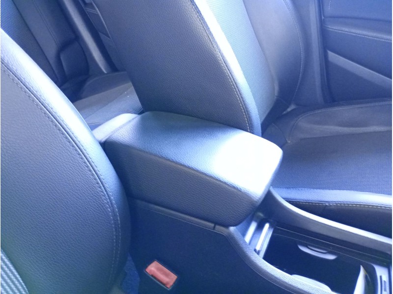 Recambio de apoyabrazos central para opel astra j (p10) 1.7 cdti (68) referencia OEM IAM   