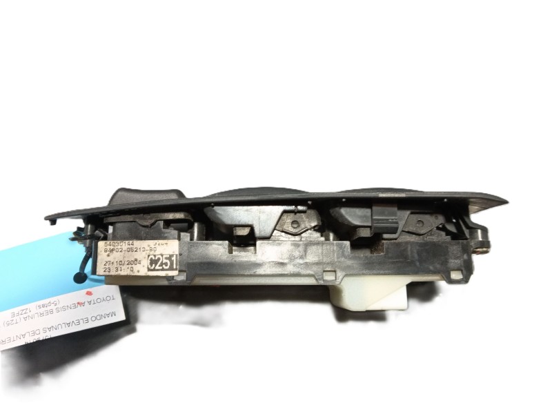 Recambio de mando elevalunas delantero derecho para toyota avensis berlina (t25) 1.8 sol berlina (5-ptas) referencia OEM IAM   
