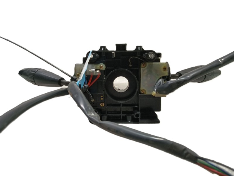 Recambio de mando multifuncion para ssangyong musso 2.3 tdi referencia OEM IAM 8590105190 6623141000 