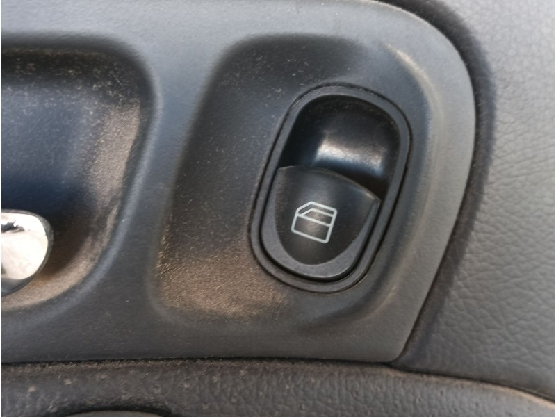 Recambio de puerta trasera izquierda para mercedes-benz clase c (w203) berlina 270 cdi (203.016) referencia OEM IAM COMPLETA  