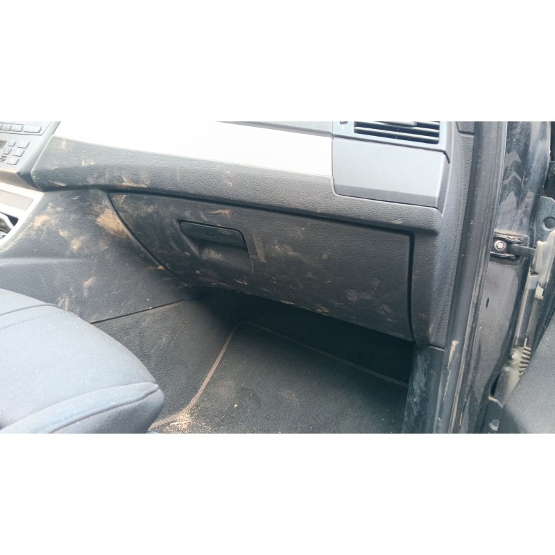 Recambio de guantera para bmw x3 (e83) 2.0 sd referencia OEM IAM 51163413777 / 51163413774  