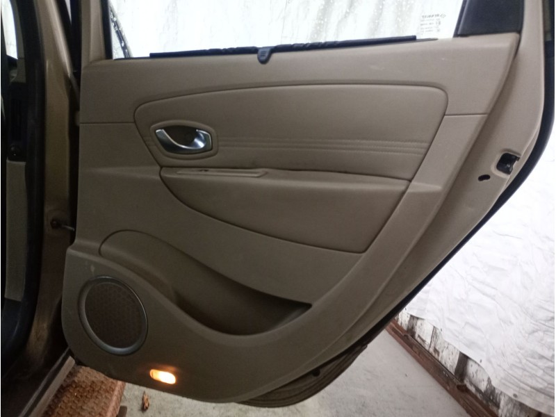 Recambio de elevalunas trasero derecho para renault grand scénic iii (jz0/1_) 2.0 dci (jz0y) referencia OEM IAM   