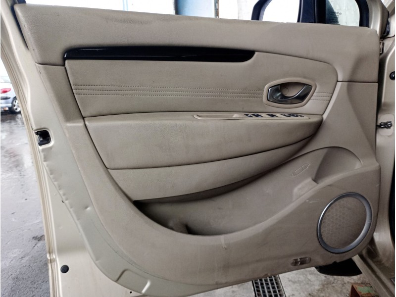 Recambio de elevalunas delantero izquierdo para renault grand scénic iii (jz0/1_) 2.0 dci (jz0y) referencia OEM IAM   