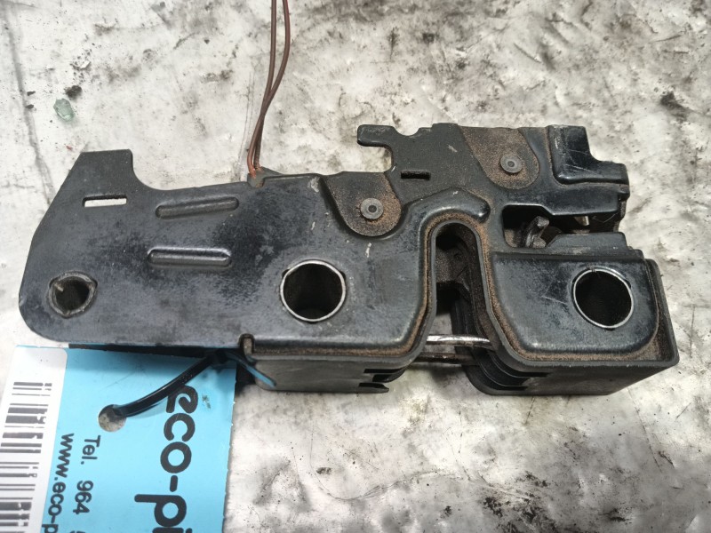 Recambio de cerradura capot para seat leon (1p1) 2.0 tdi 16v referencia OEM IAM 1P0823509A  