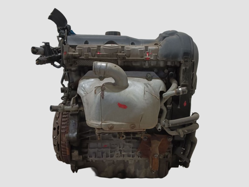 Recambio de motor completo para volvo v40 familiar 1.8 16v referencia OEM IAM B4184S2  OK