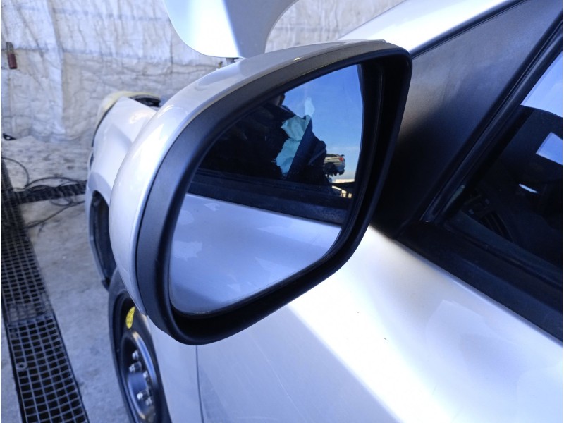 Recambio de retrovisor izquierdo para kia cee´d sw (ed) 1.6 referencia OEM IAM   