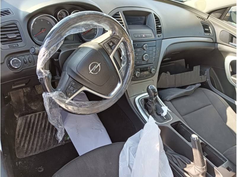 opel insignia a sedán (g09) del año 2011