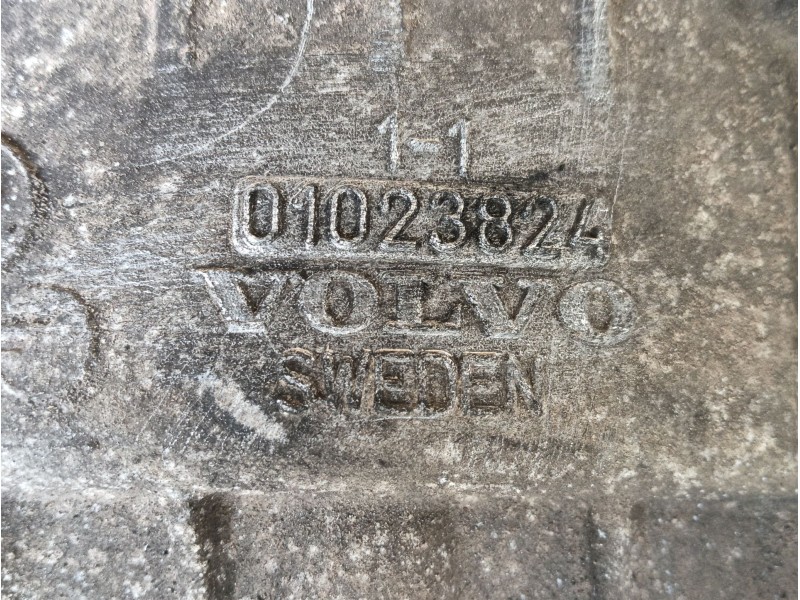 Recambio de caja cambios para volvo v40 familiar 1.8 16v referencia OEM IAM  01023824 