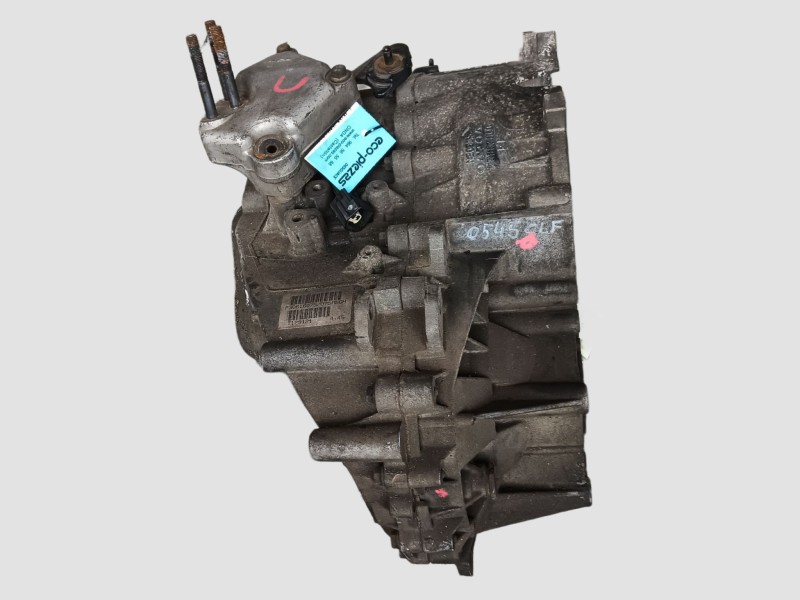 Recambio de caja cambios para volvo v40 familiar 1.8 16v referencia OEM IAM  01023824 