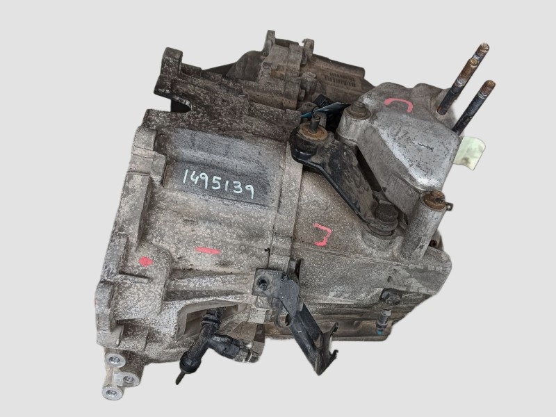 Recambio de caja cambios para volvo v40 familiar 1.8 16v referencia OEM IAM  01023824 