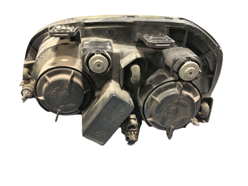 Recambio de faro derecho para chevrolet nubira sedán 1.6 referencia OEM IAM   